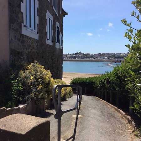 Le Dauphine 20M De La Plage Saint-Malo Eksteriør billede