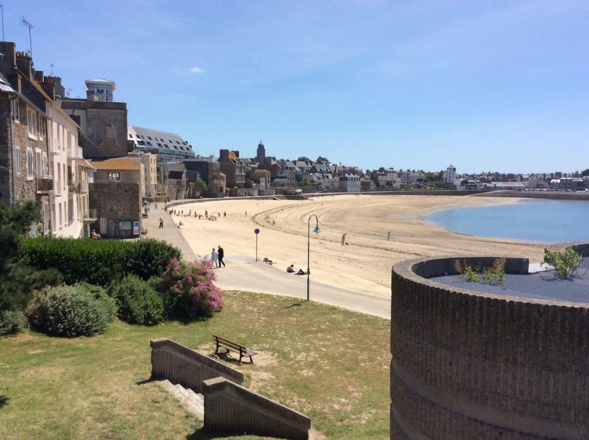 Le Dauphine 20M De La Plage Saint-Malo Eksteriør billede
