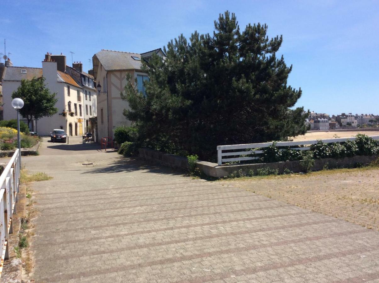 Le Dauphine 20M De La Plage Saint-Malo Eksteriør billede