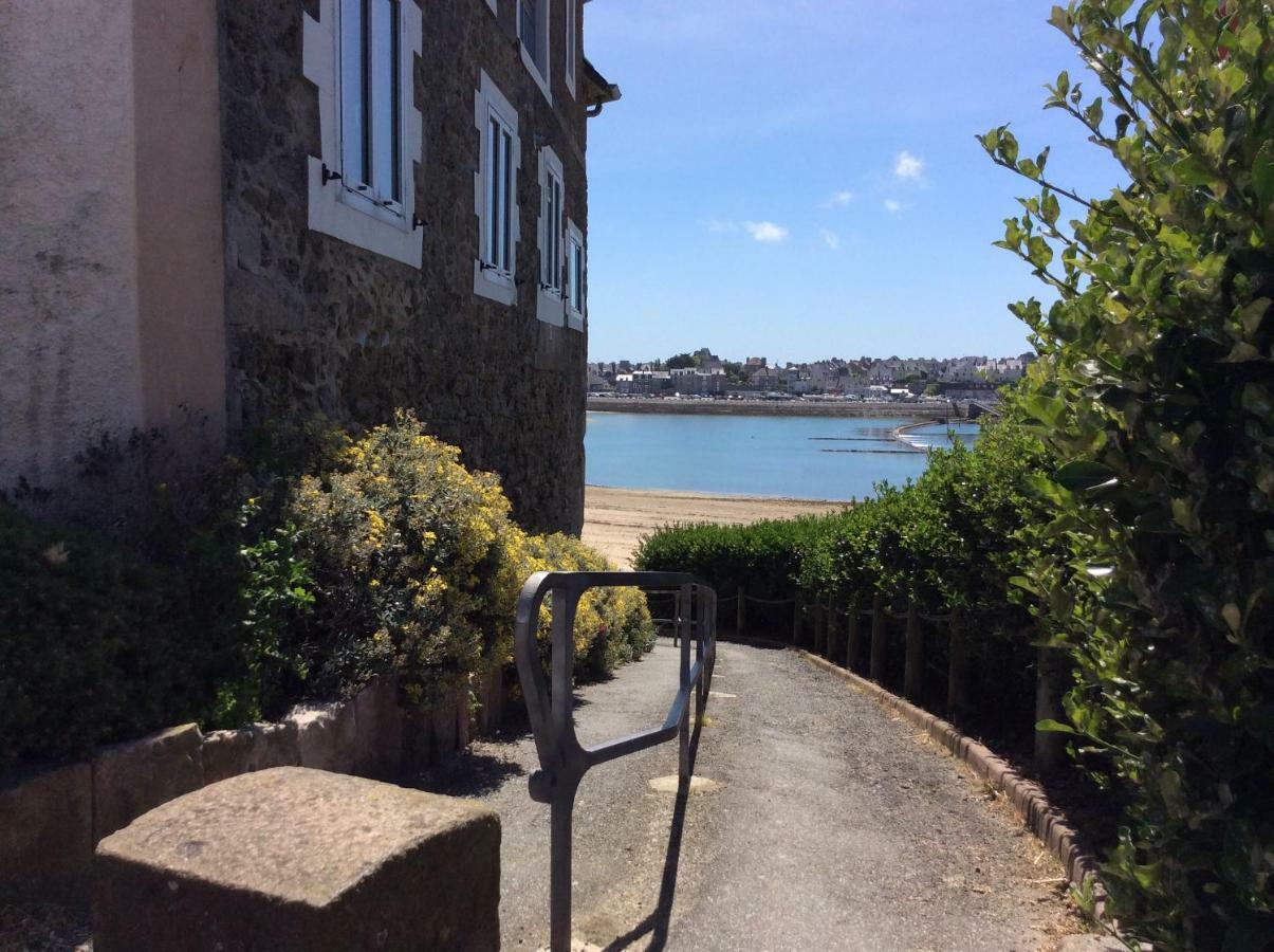 Le Dauphine 20M De La Plage Saint-Malo Eksteriør billede